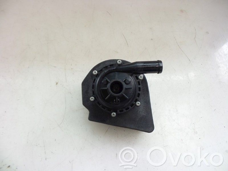 Vesipumppu   106747300G,17293A0554KH,106747300G,17293A0554KH