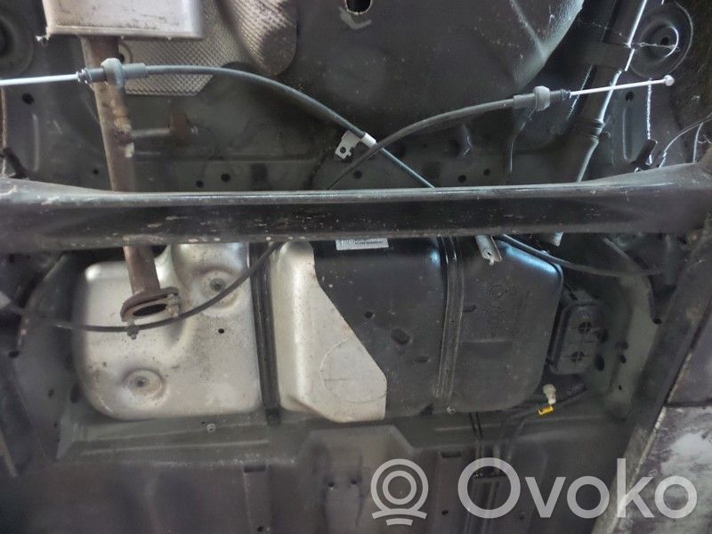 Opel Karl Polttoainesäiliö 