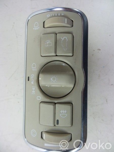 Volvo V70 Light switch 