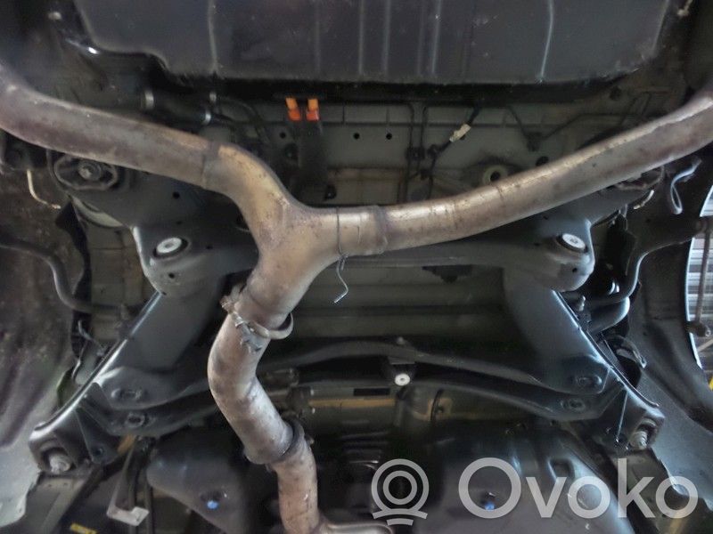 Mercedes-Benz C W205 Muu alustan osa 