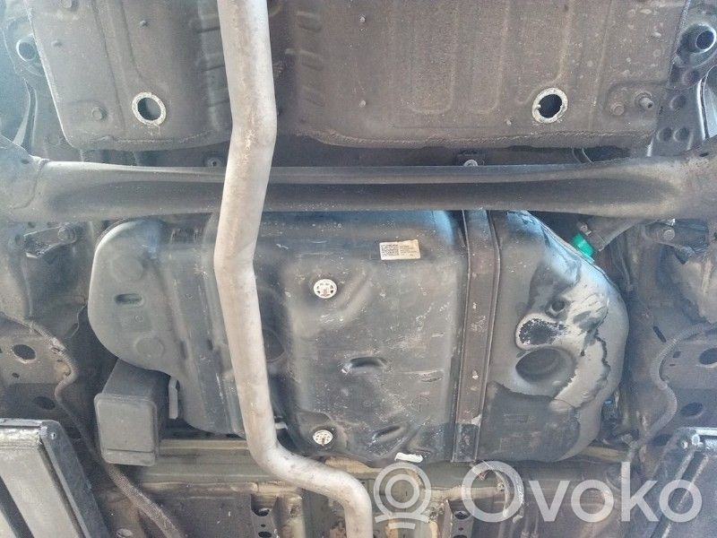 Opel Astra K Degalų bakas 