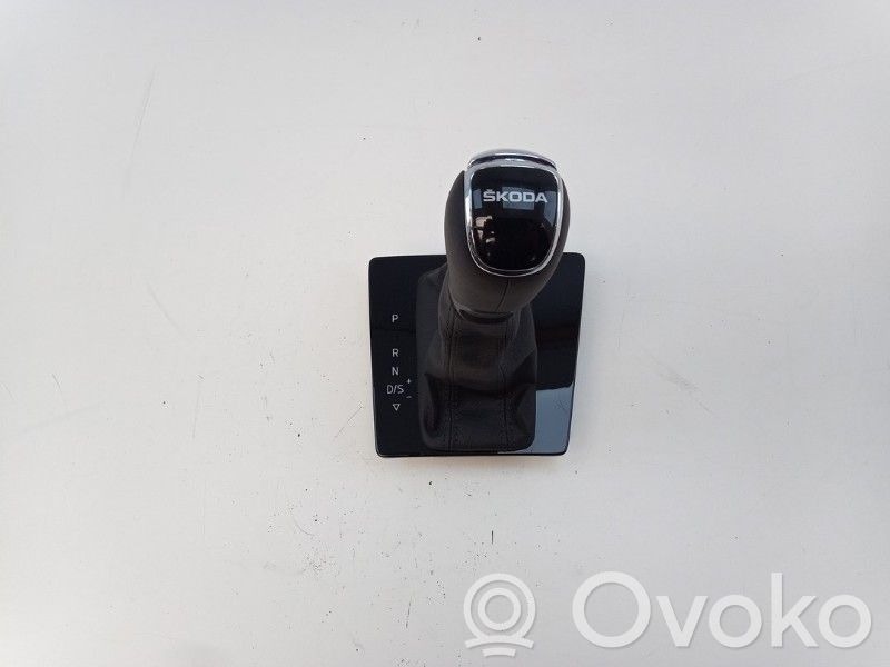 Skoda Scala Gear lever shifter trim leather/knob 