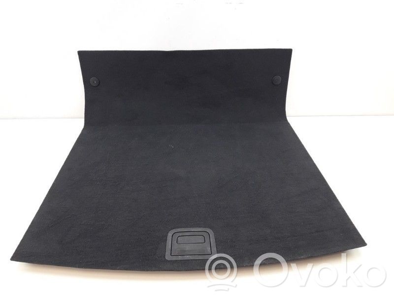 Doublure de coffre arrière, tapis de sol