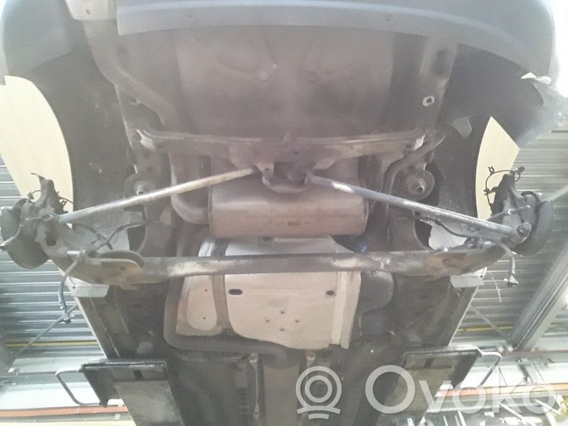 Opel Astra J Eje trasero 