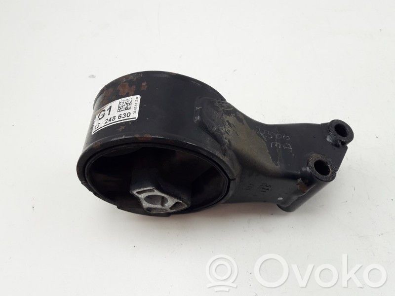 Opel Astra J Halterung Lager Getriebe 