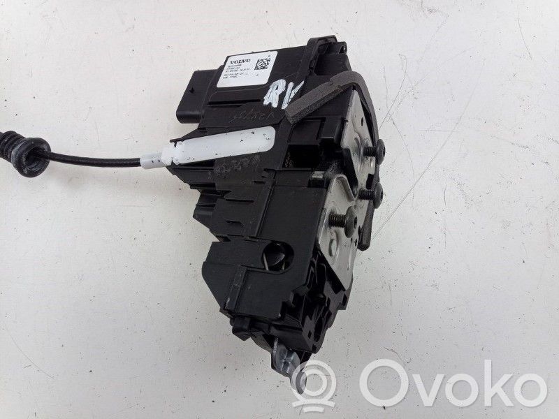 Volvo V60 Línea de cable puerta delantera 
