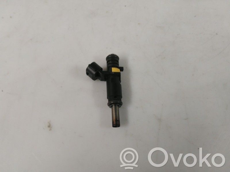 Citroen C3 Picasso Wtryskiwacz paliwa 