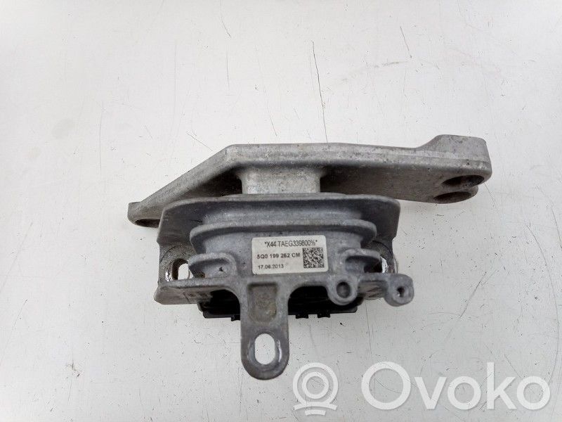 Engine mount bracket   5Q0199262CM,5Q0199262CM