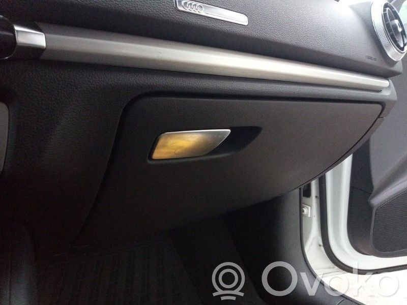 Audi A3 S3 8V Vano portaoggetti 