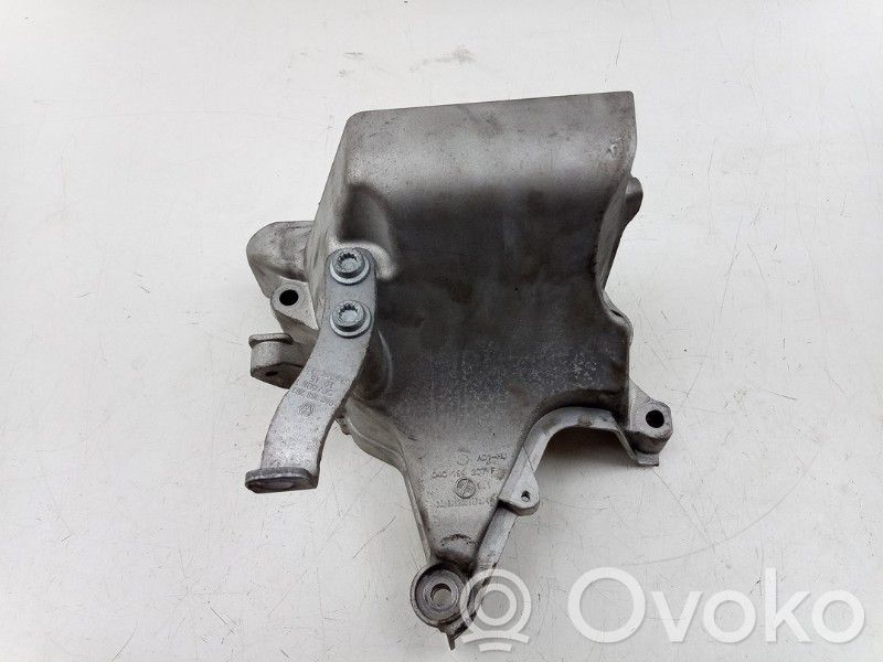 Audi A1 Engine mount bracket 