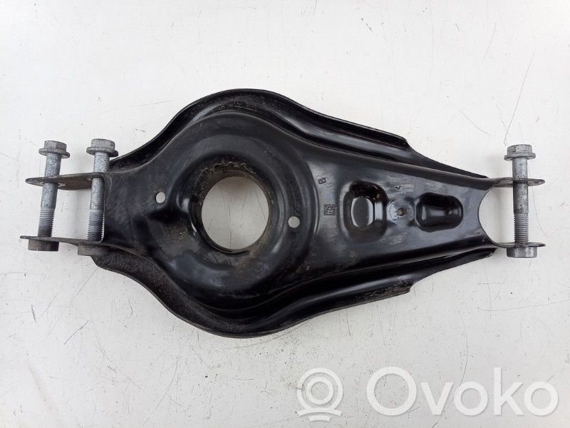 Tesla Model Y Querlenker hinten 