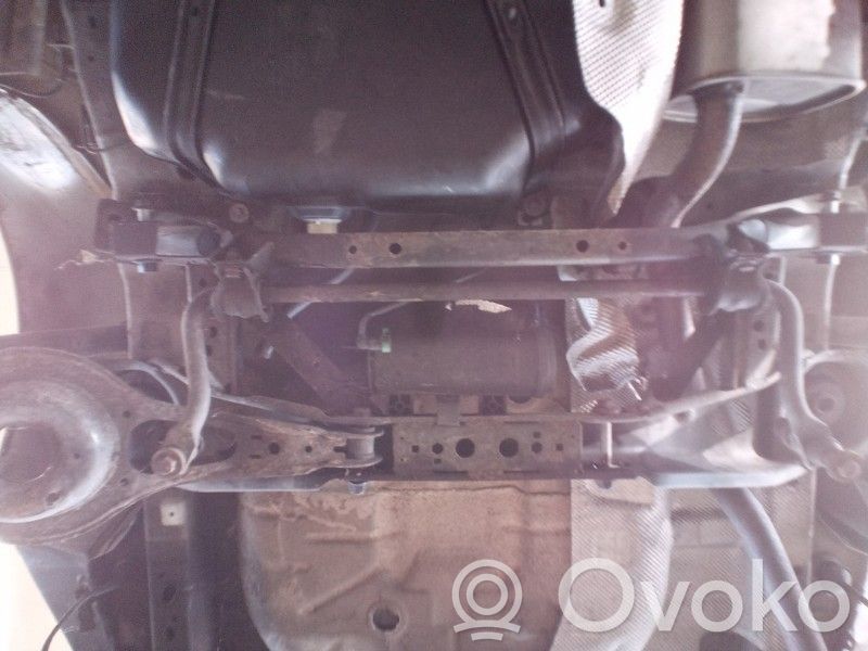 Ford C-MAX II Otros repuestos de carrocería inferior 