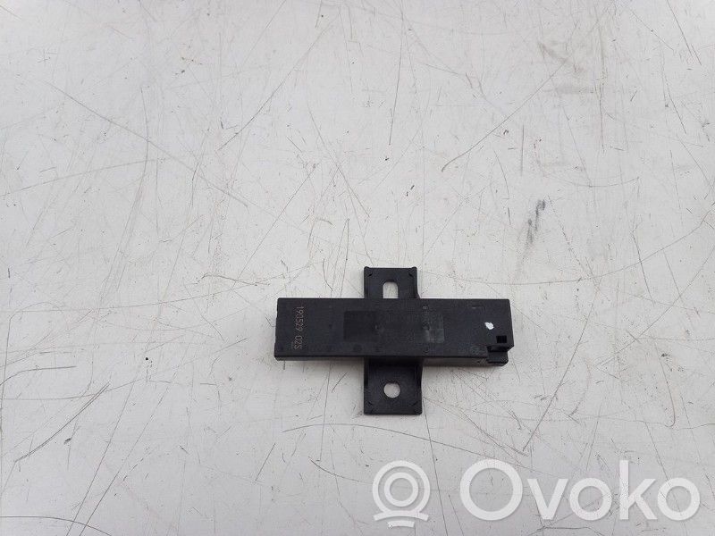 Audi e-tron Antenna di sistema senza chiave 