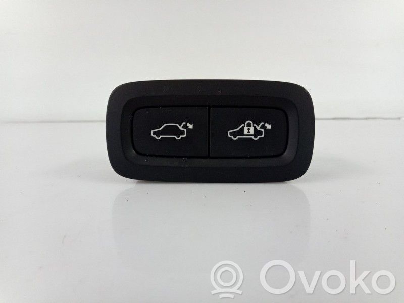 Polestar 2 Loading door sensor 