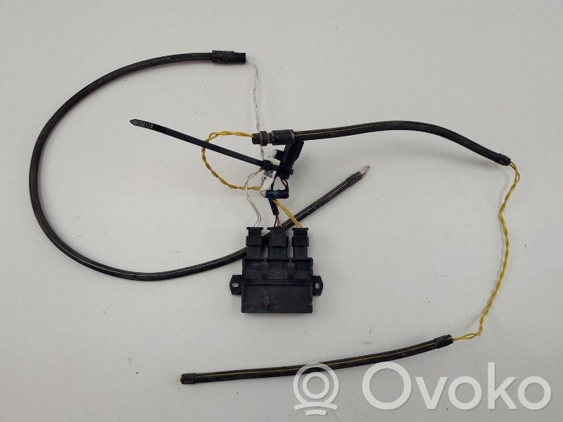 Antena de radio   KR9P67FD1A,KR9P67FDG,G22845100,G2285310,KR9P67FD1A,KR9P67FD6,KR9P67FDG