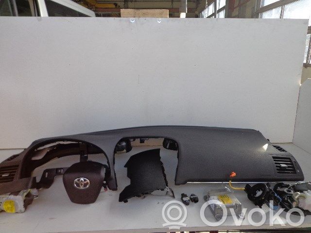 Toyota Avensis T270 Set di airbag 