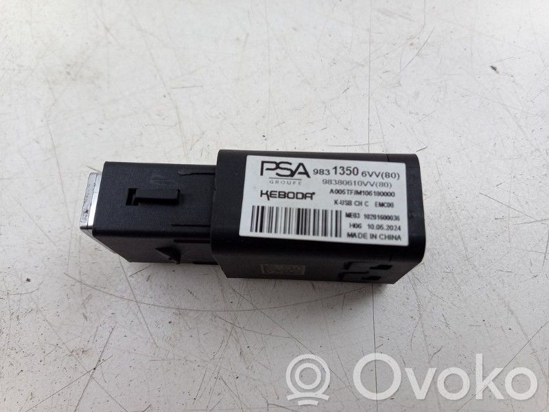 Peugeot Partner III Connettore plug in AUX 