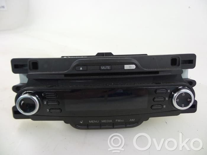 Alfa Romeo Giulietta Panel / Radioodtwarzacz CD/DVD/GPS 