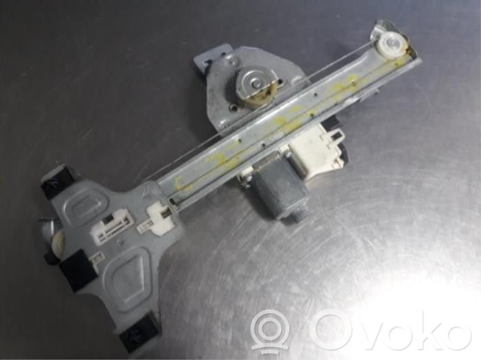 Citroen C4 I Takaikkunan nostomekanismi ilman moottoria 