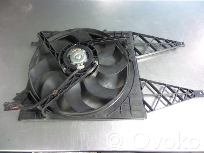 Volkswagen Polo Ventilador eléctrico del radiador 