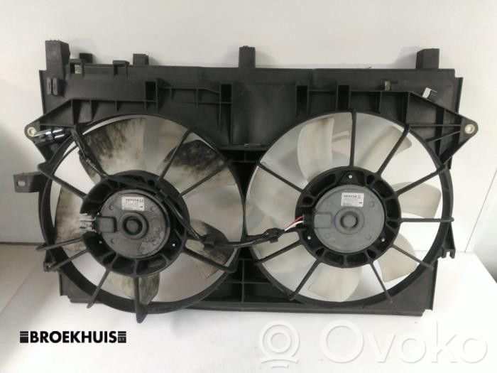 Toyota Corolla E120 E130 Elektryczny wentylator chłodnicy