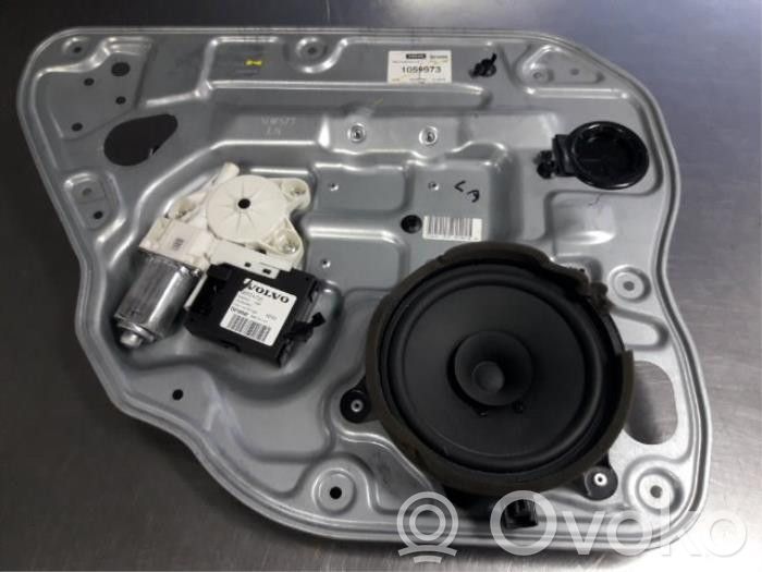 Volvo V50 Mecanismo para subir la puerta trasera sin motor 