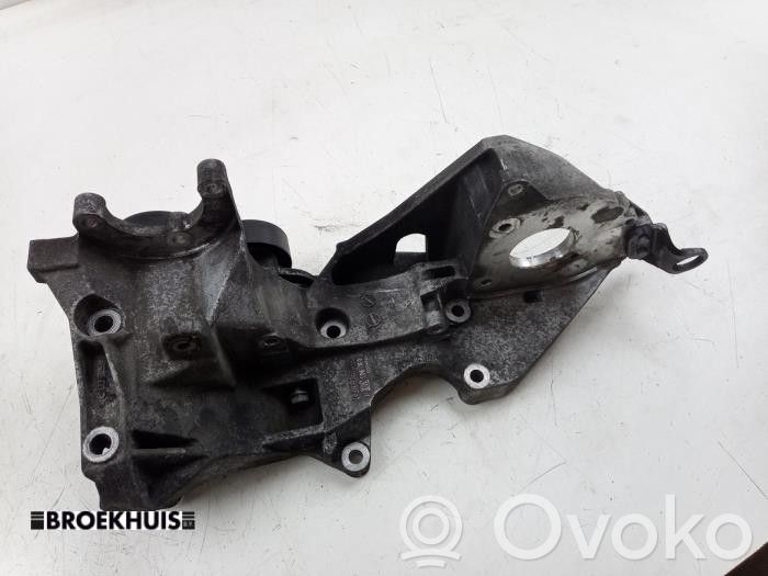 Audi A4 S4 B8 8K Generaattorin/laturin kiinnike 