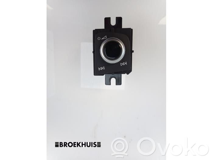 Audi A4 S4 B9 8W Muut kytkimet/nupit/vaihtimet 