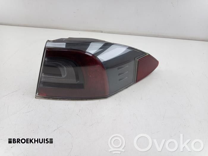 Tesla Model S Takavalot 