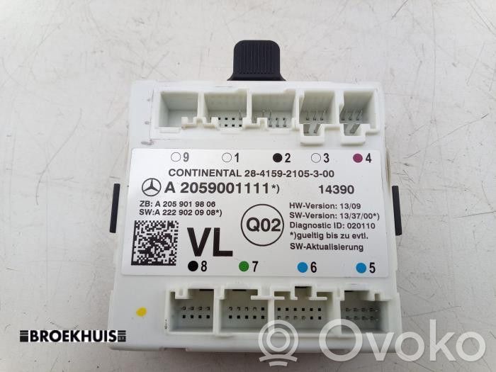 Mercedes-Benz C W205 Oven keskuslukituksen ohjausyksikön moduuli