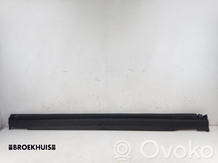 Volvo XC40 Slenkstis 