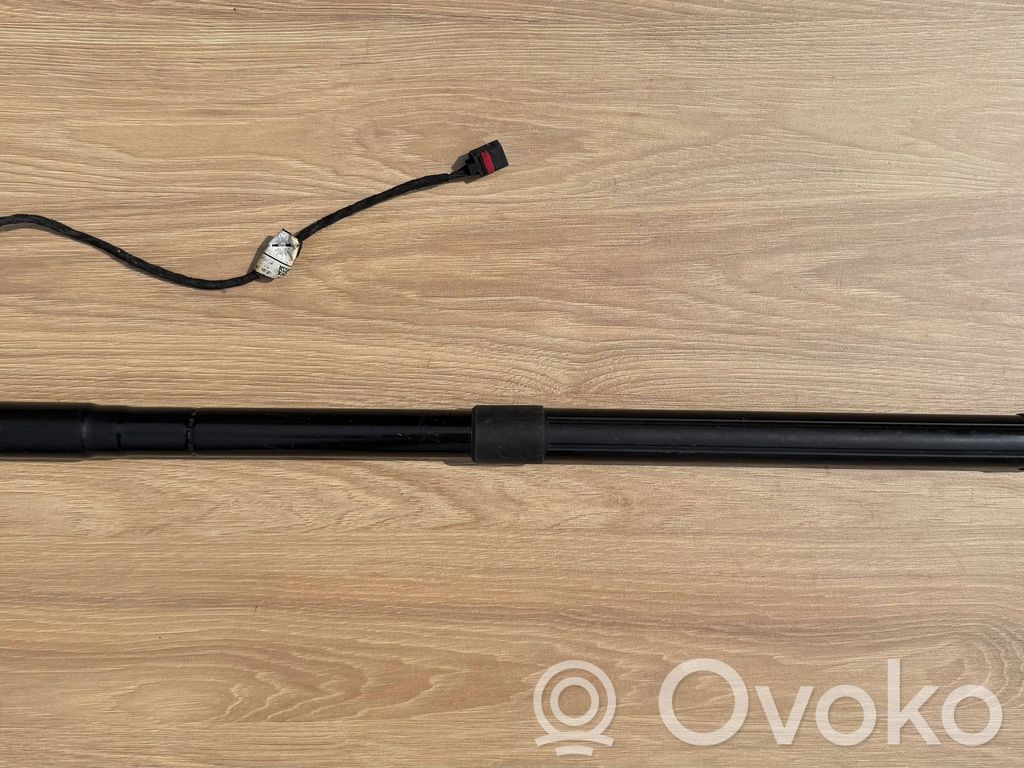 Volvo V60 Tailgate strut 