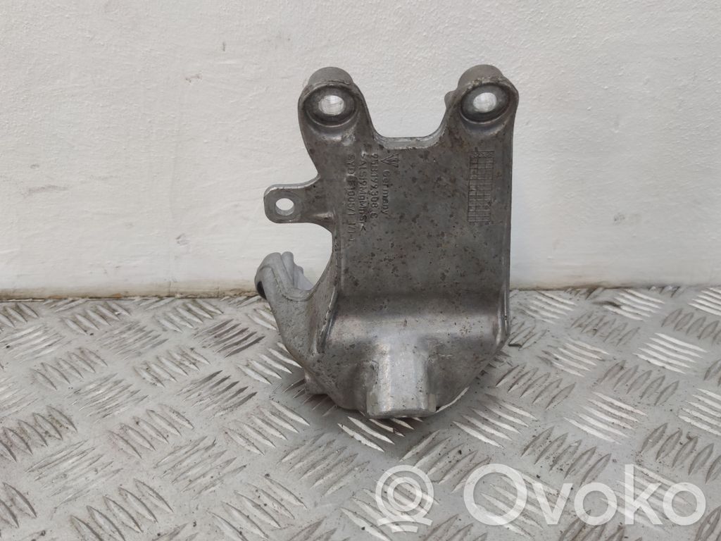 Porsche Macan (95B) Engine mounting bracket 
