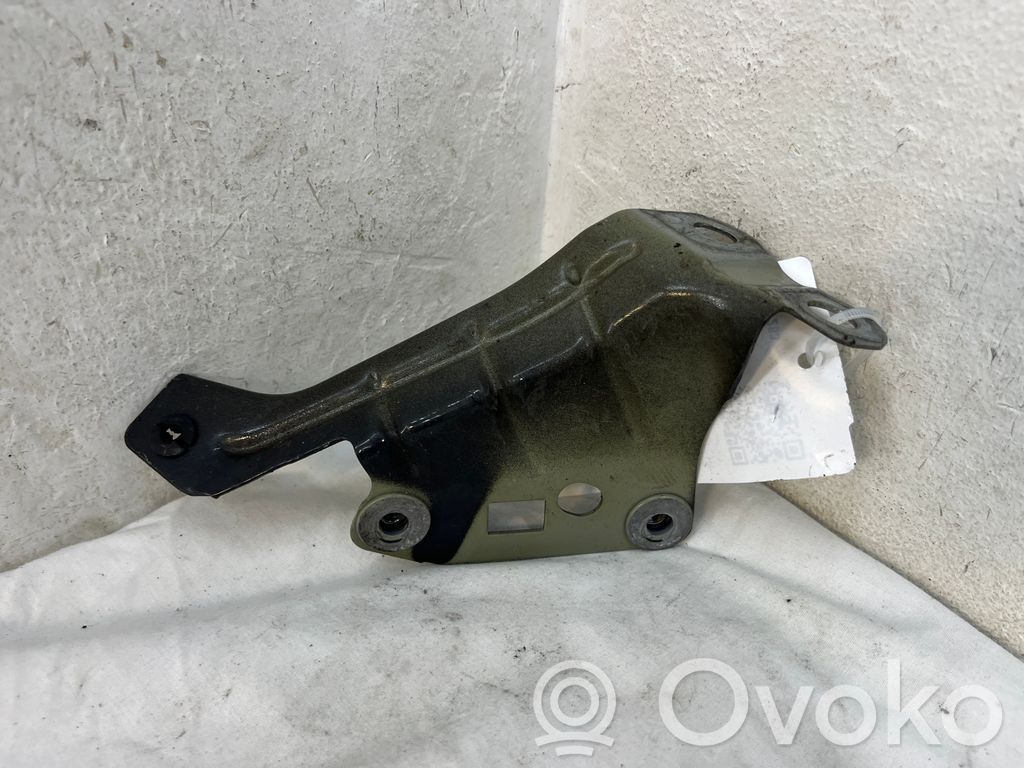 Volkswagen Golf VIII Supporto di montaggio del parafango 