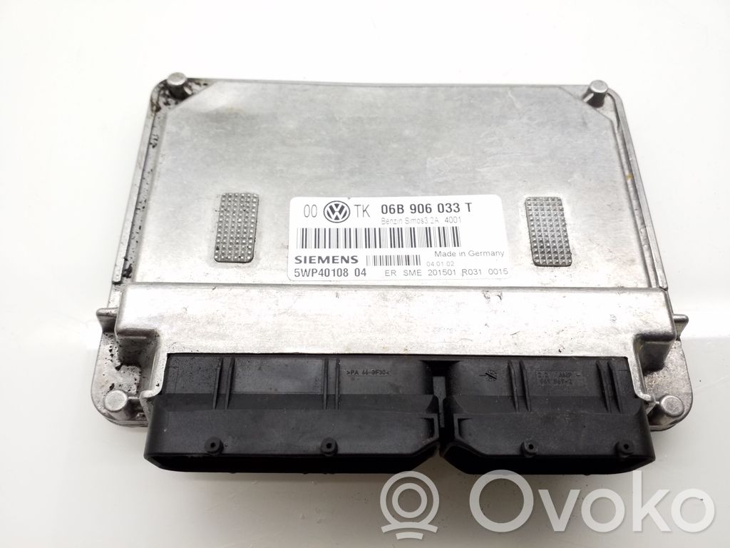 Volkswagen PASSAT B5.5 Engine control unit/module 