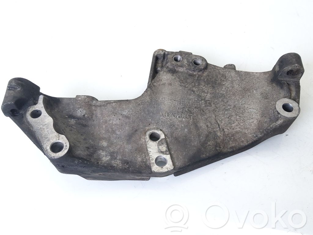 Renault Trafic II (X83) Generator/alternator bracket 