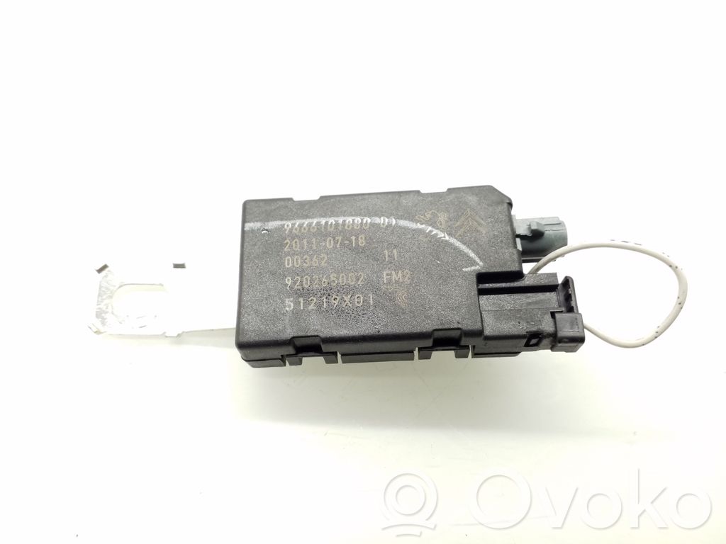 Peugeot 508 Aerial antenna amplifier 