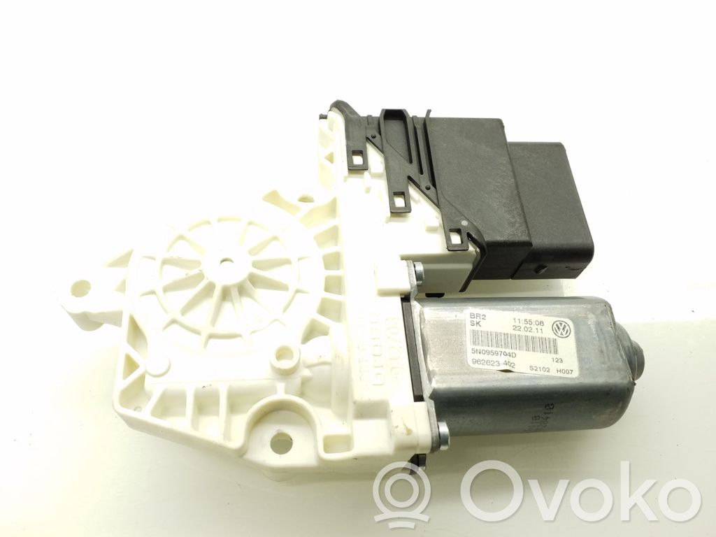 Volkswagen Tiguan Silniczek podnoszenia szyby drzwi tylnych 