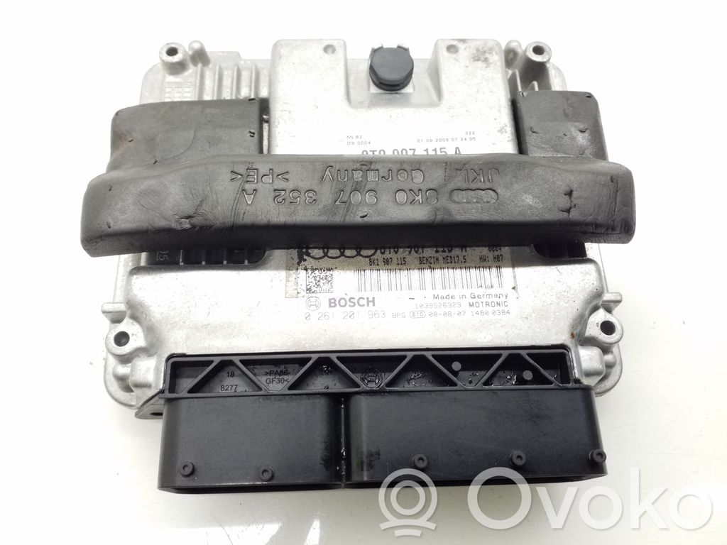 Audi A5 8T 8F Engine control unit/module 