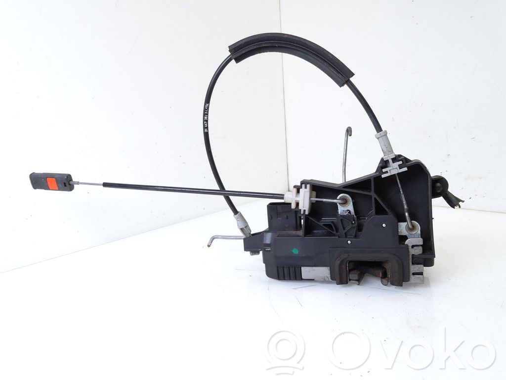 Opel Vectra C Front door lock 