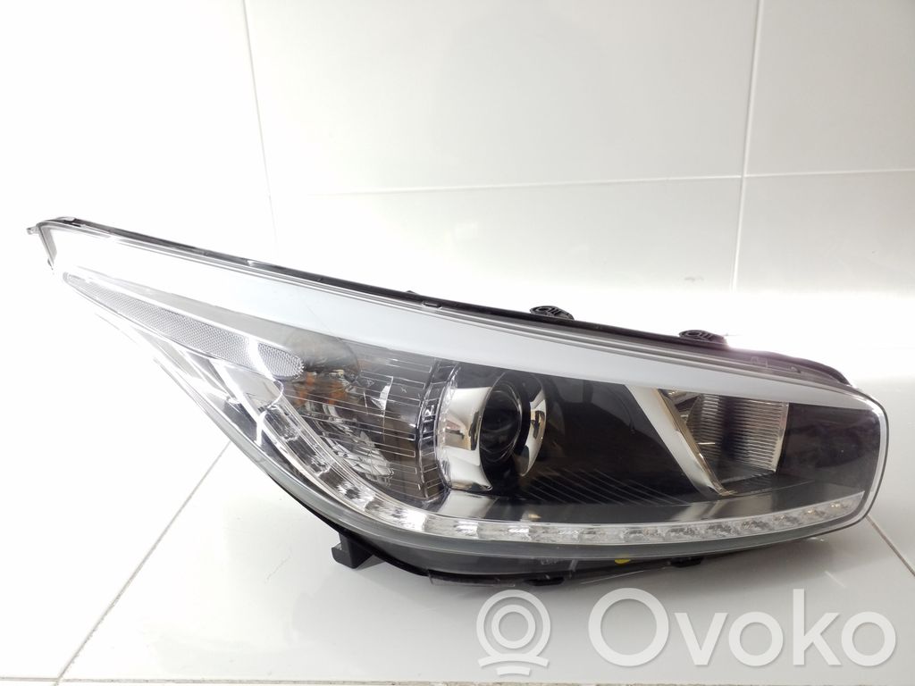 Phare frontale   92101A2060