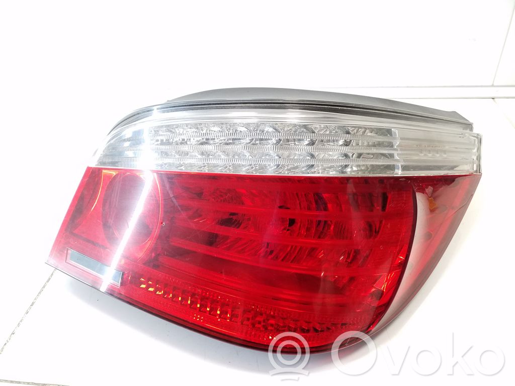 Rear/tail lights   7177702