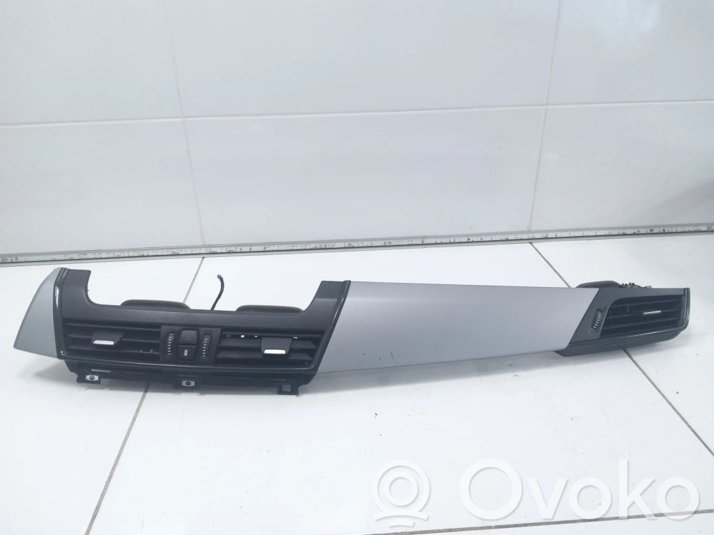BMW 2 F45 Paneļa apdare 
