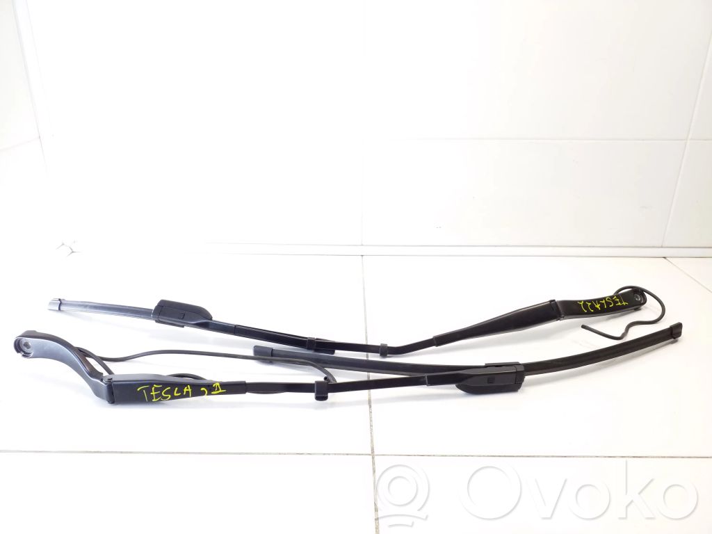 Wischerarm vorne   162168700A,162168500A