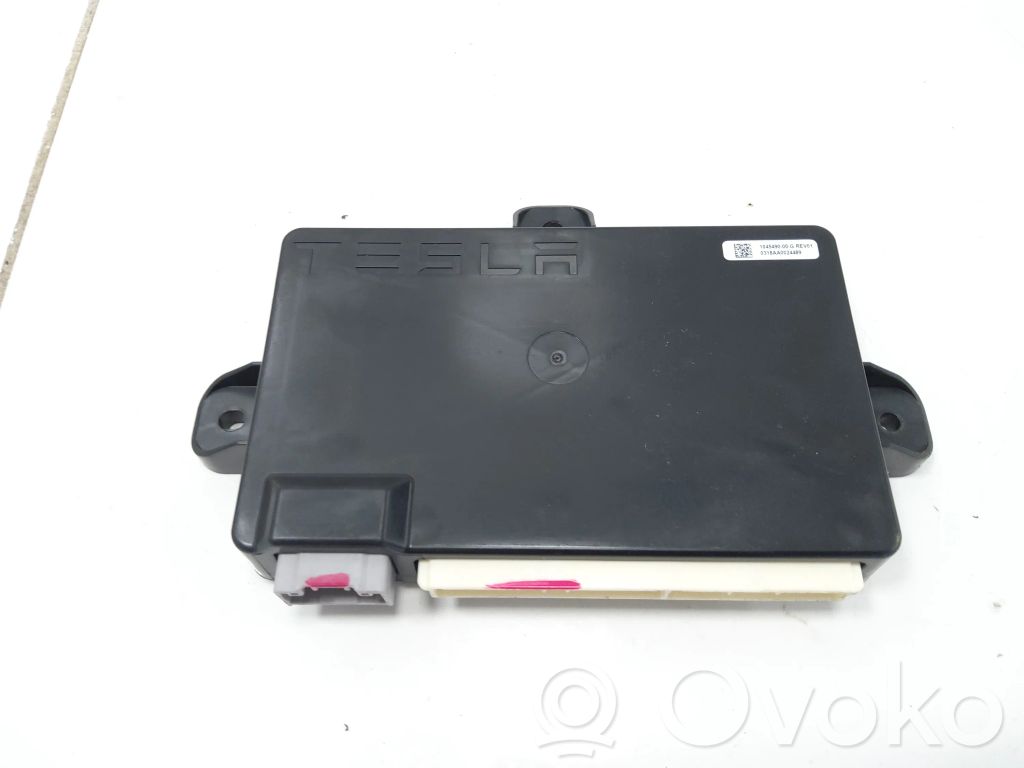 Tesla Model X Door control unit/module 