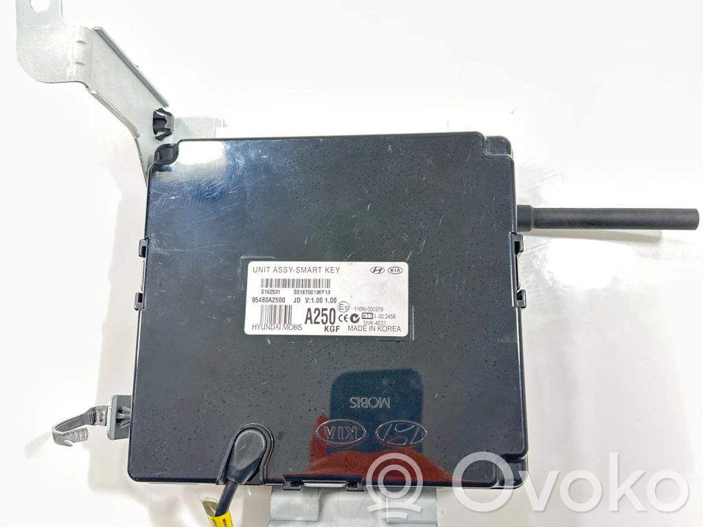 KIA Ceed Keyless (KESSY) go control unit/module 