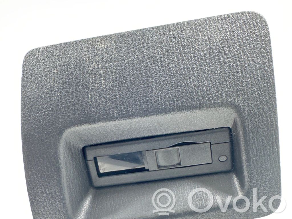 GPS navigation control unit/module   KD5166EF0A,16700011,479025502D001
