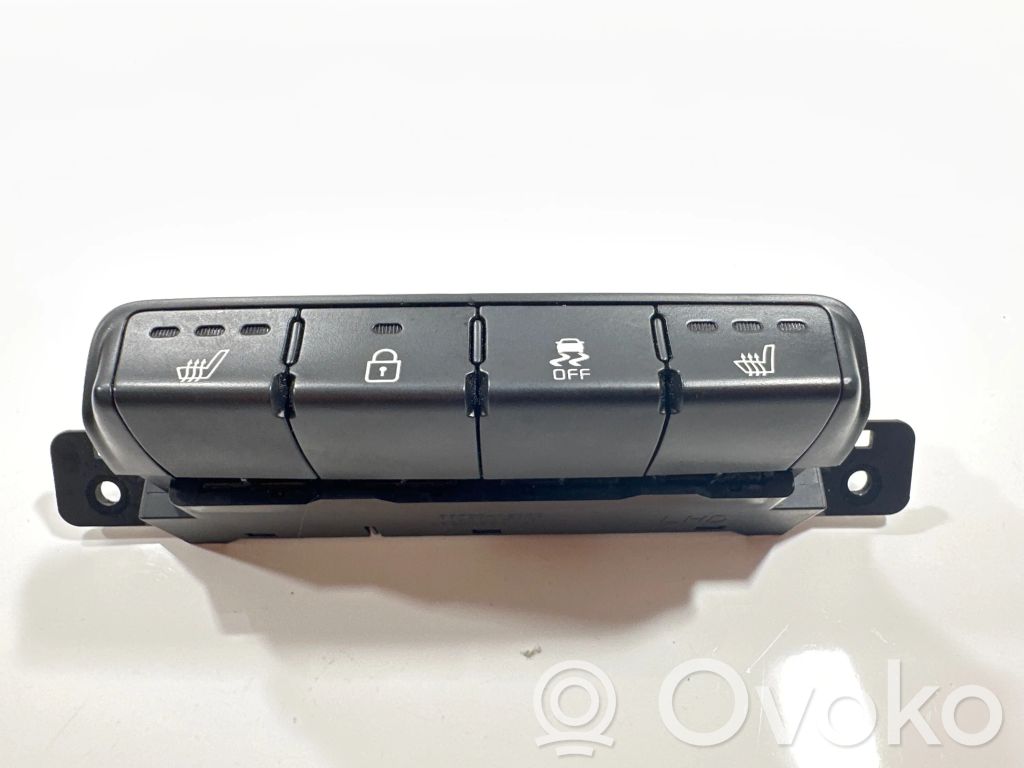 Seat heating switch   93700A2030,49D1A31000