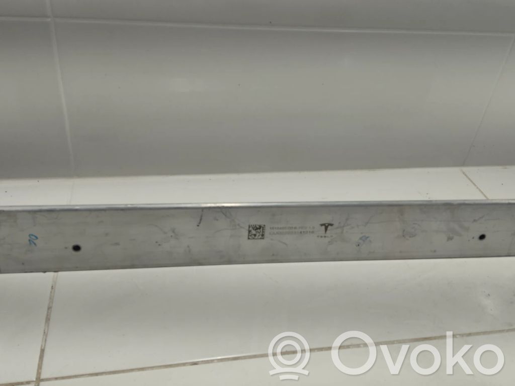 Tesla Model Y Radiator mount bracket 