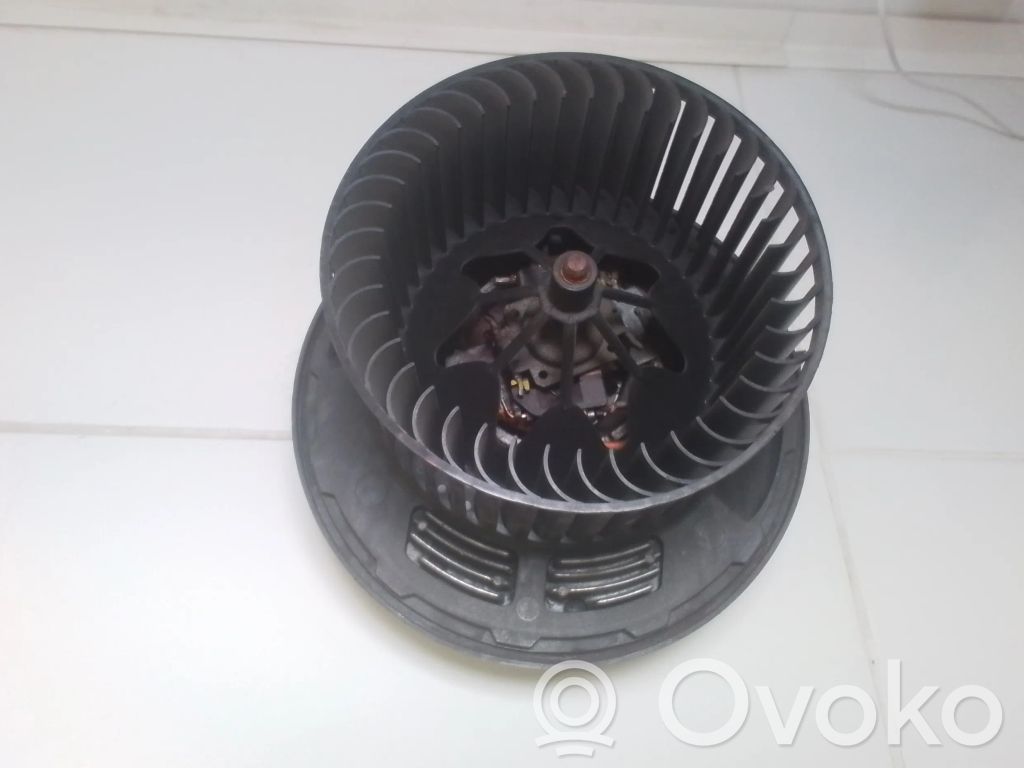 BMW X1 E84 Mazā radiatora ventilators 